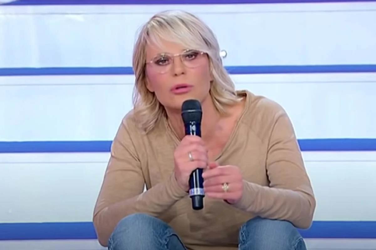 Maria De Filippi ferma tutto: stop alla trasmissione