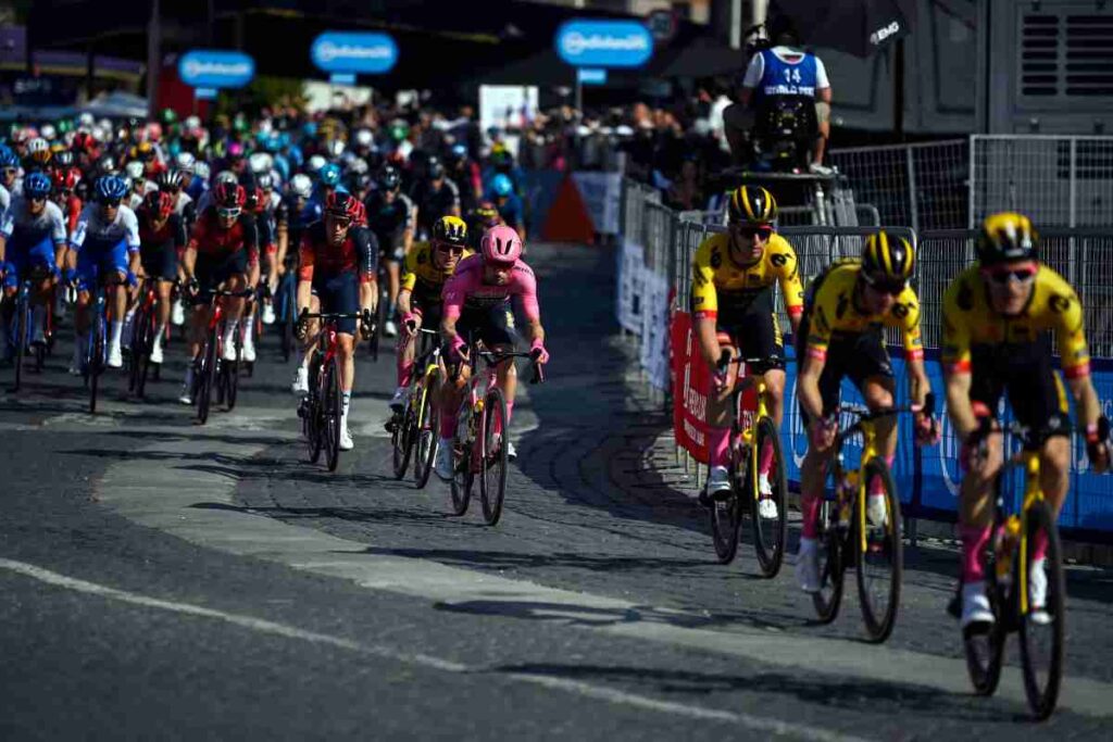 Giro d'Italia 2024 ai nastri di partenza dove vedere in diretta tv e