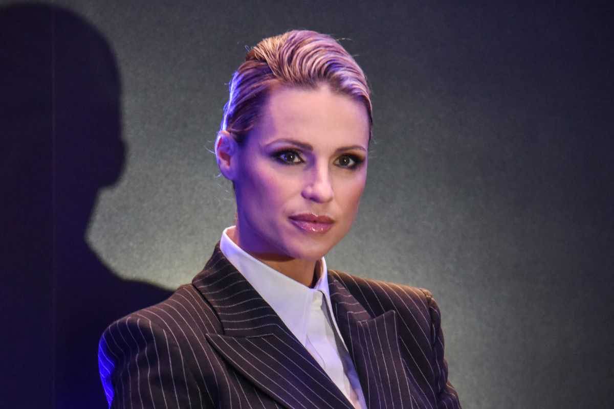 nuovo look Michelle Hunziker